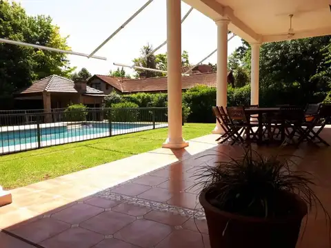 Casa en Venta en San Carlos Country Club, USD 450.000