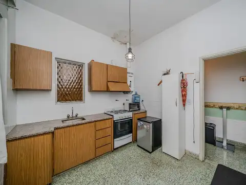 CASA 5 AMBIENTES MULTIFAMILIAR - CASEROS NORTE