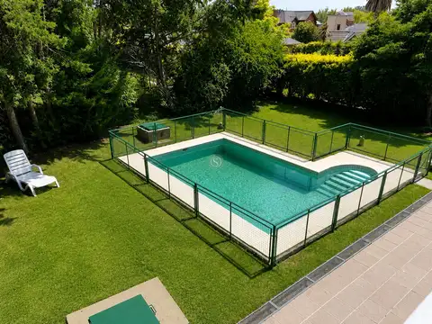 Casa 6 ambientes con 3 baños