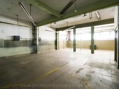 Galpon en Venta 12  mts Frente