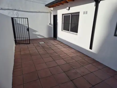 Dueño Alquila PH en San Justo Centro