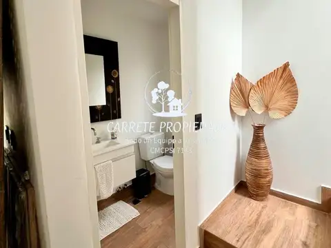 Casa en Venta con 1 cochera