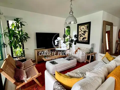 Casa 5 ambientes con 4 baños