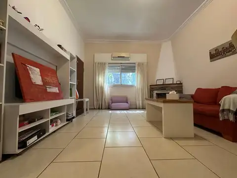 Casa en PB con Patio – Munro límite Carapachay