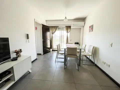 Departamento en Alquiler en Republica De La Sexta, $ 520.000