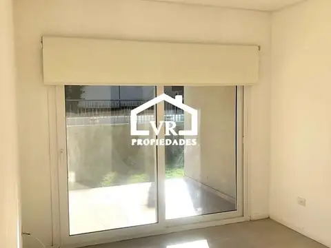 Departamento en Venta en Del Viso, USD 165.000