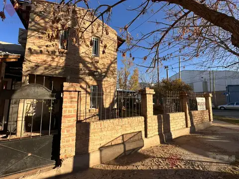 CASA EN VENTA  3 DORMITORIOS - BO CANAL V NEUQUEN - APTO CREDITO