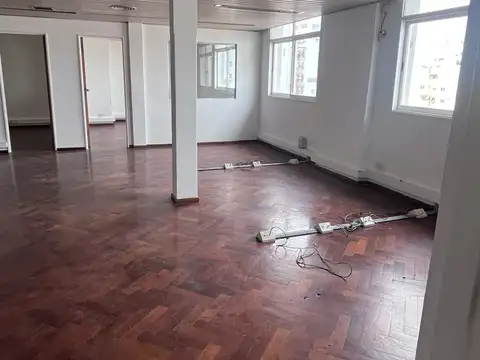 Oficina en Alquiler en Monserrat, $ 950.000