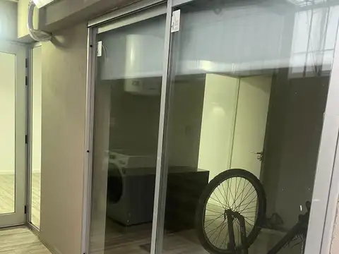 Departamento en venta de 2 ambientes con patio