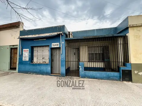 Casa a refaccionar con gran potencial comercial