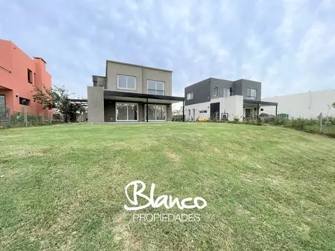 Casa en Venta en Puertos del Lago, Barrio Acacias, Escobar, G.B.A. Zona Norte