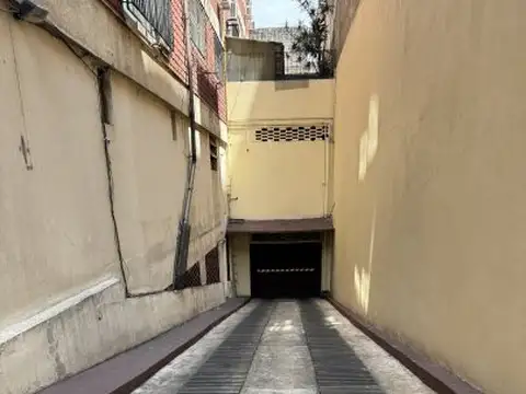 Alquiler  Cochera  cubierta Villa Crespo( Zona cid campeador)