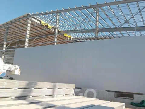 Galpon en Alquiler 60  mts Frente