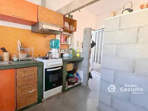 Depto Tipo Casa 2 ambientes con 1 baño