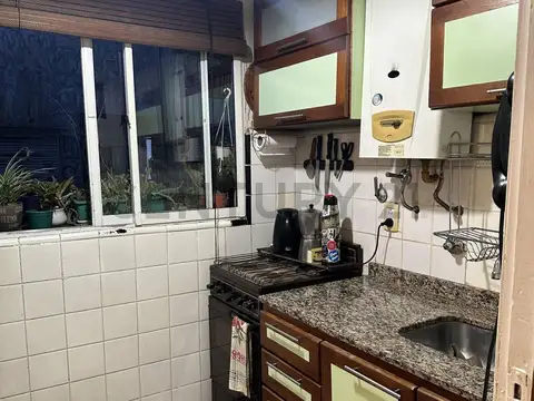 Venta Departamento de 2 Ambientes con Baulera y Lavadero Independiente en Flores CABA