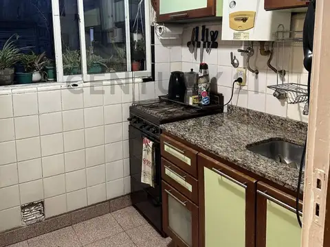 Venta Departamento de 2 Ambientes con Baulera y Lavadero Independiente en Flores CABA