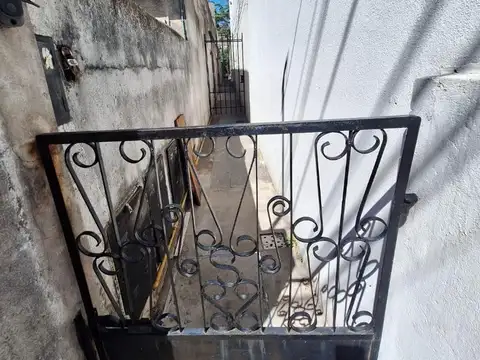 Maestro Dasso 2200, Piso PB