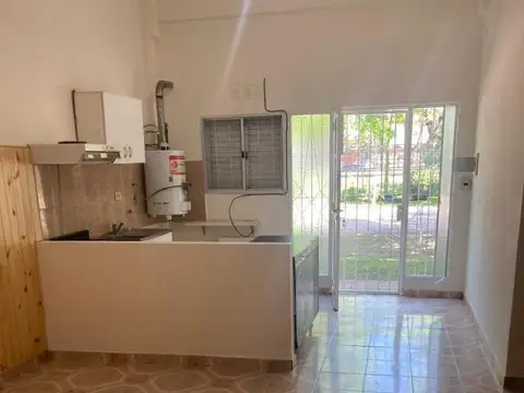 Depto Tipo Casa en Alquiler de 1 dormitorio