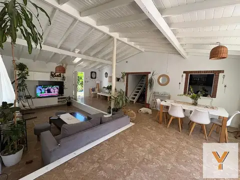 Casa en venta - 3 Dormitorios 3 Baños - Valeria del Mar