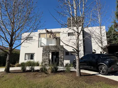 Barrio San Marcos, Dean Funes, Villanueva 100