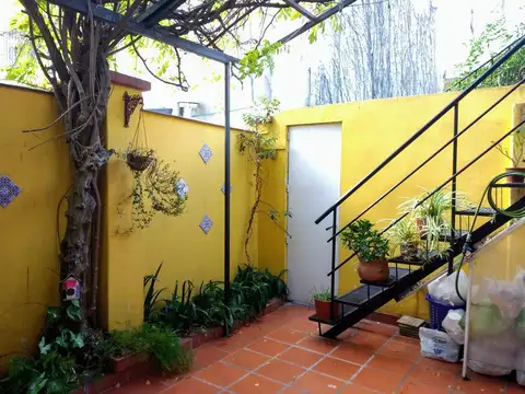 Depto Tipo Casa en Venta de 3 ambientes