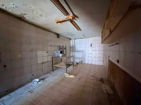 Olavarría 848 , Piso 0