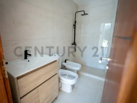 Casa a estrenar en venta de 3 dormitorios en Don Carlos, La Plata.