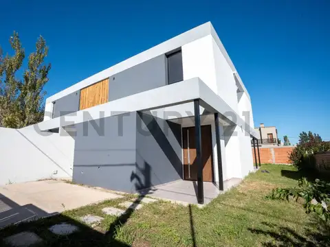 Casa a estrenar en venta de 2/3 dormitorios en Don Carlos, La Plata.