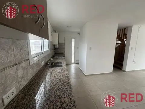 Depto Tipo Casa 3 ambientes con 1 baño
