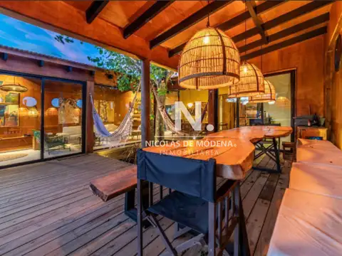 Casa 4 ambientes con 2 baños