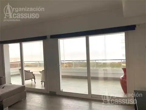 PISO en  Av. Libertador La Lucila - Vista al Río