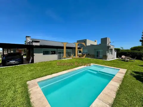 Casa en Venta en Santa Isabel, USD 190.000