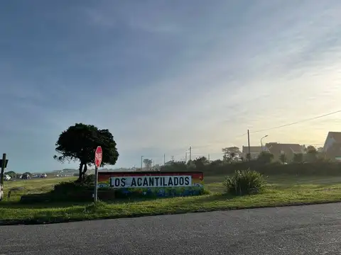 VENTA LOTE LOS ACANTILADOS 