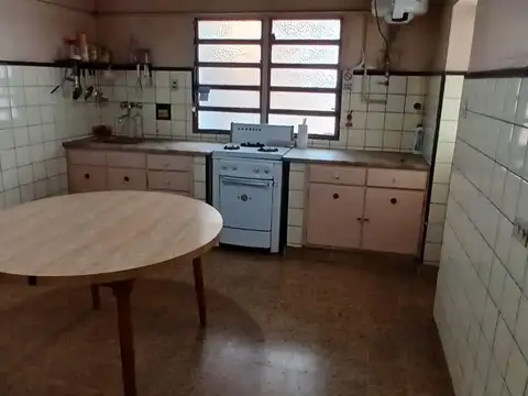 VENTA CASA 4 AMBIENTES EN RAMOS MEJÍA