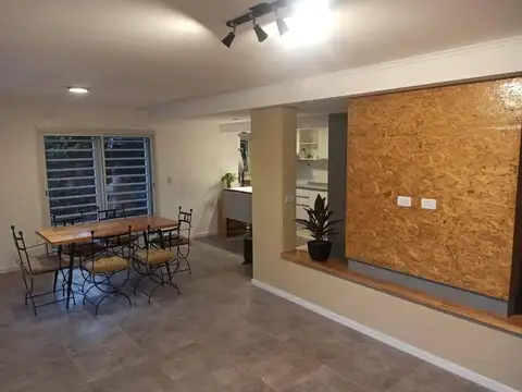 Depto Tipo Casa en Venta de 3 ambientes