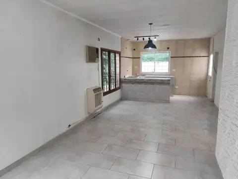 Depto Tipo Casa en Venta de 6 ambientes