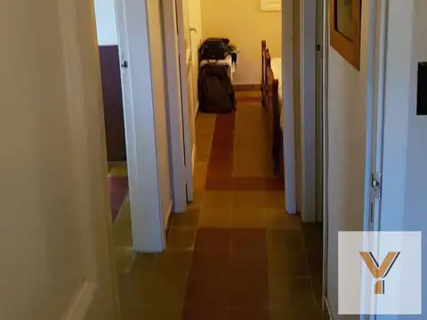 Casa 5 ambientes con 2 baños