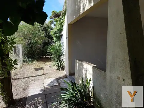 Casa en venta - 3 Dormitorios 2 Baños - 535Mts2 - San Clemente del Tuyú