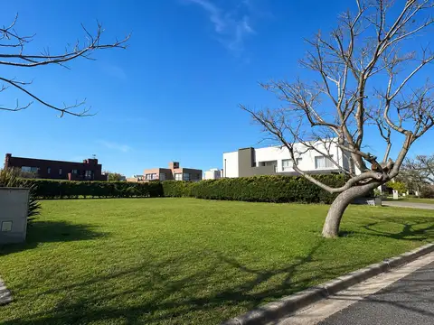 Terreno en Venta en Nuevo Quilmes, USD 370.000