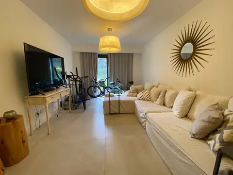 Casa 6 ambientes con 4 baños