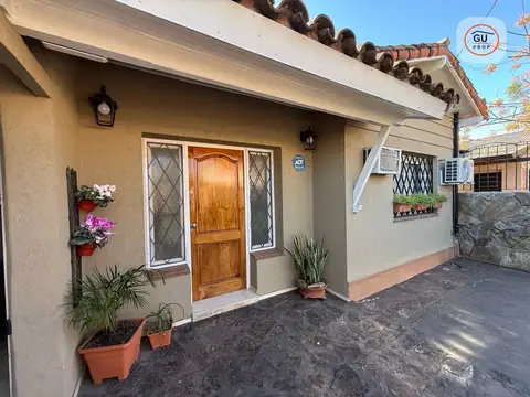 CHALET 4 AMB C/COCHERA