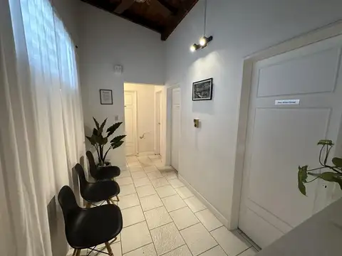 Oficina 4 ambientes con 1 baño