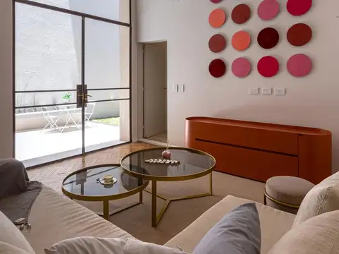 Casa 8 ambientes con 3 baños