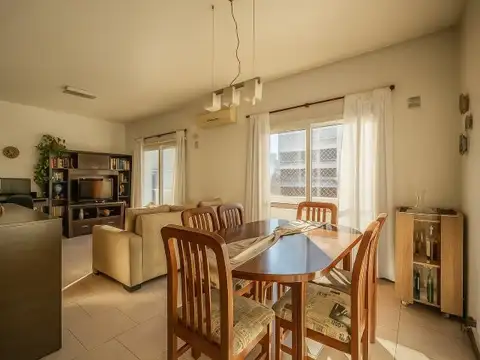 DEPARTAMENTO . 3 AMBIENTES . CENTRO . BALCÓN . RAMOS MEJIA