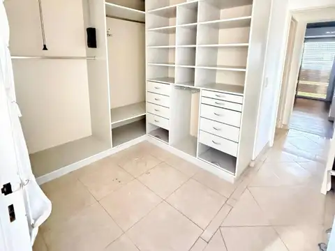 Departamento 4 ambientes con 3 baños