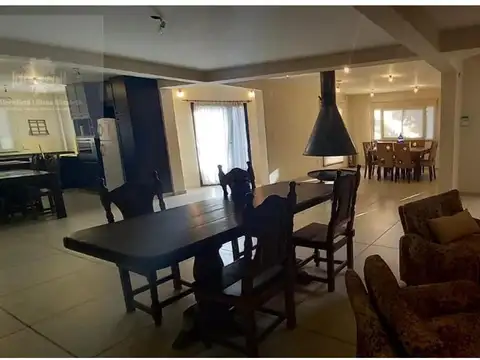 Casa en Venta de 5 dormitorios