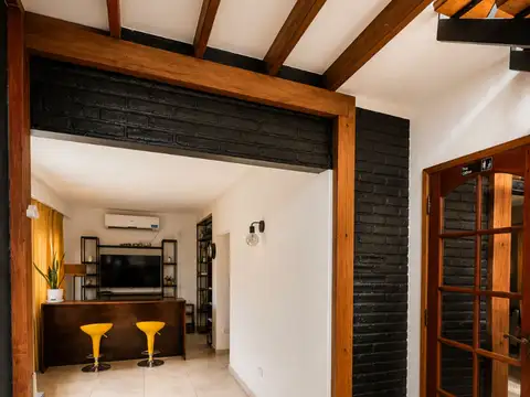 Casa en Venta en Villa Adelina, USD 248.000