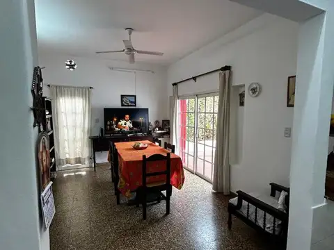 Casa en  venta en lujan