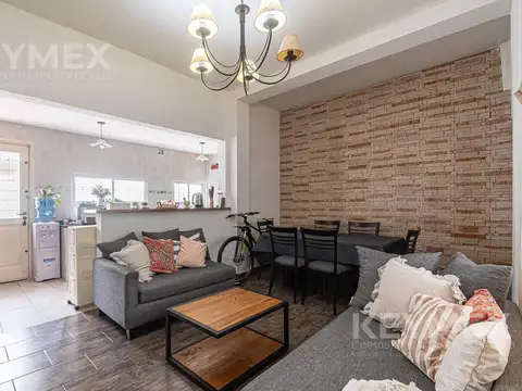 Depto Tipo Casa en Venta de 4 ambientes