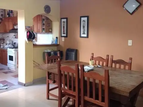 Casa en venta, 4 ambientes, Pilar centro